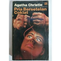Image of Pria Bersetelan Coklat